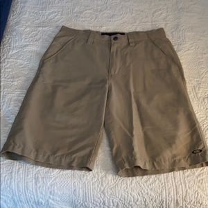 Men’s Oakley Golf Shorts
